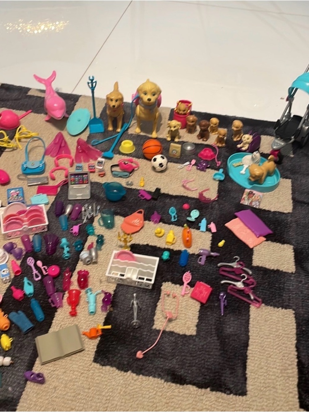Barbie Accessories galore! - Picture 3 of 6